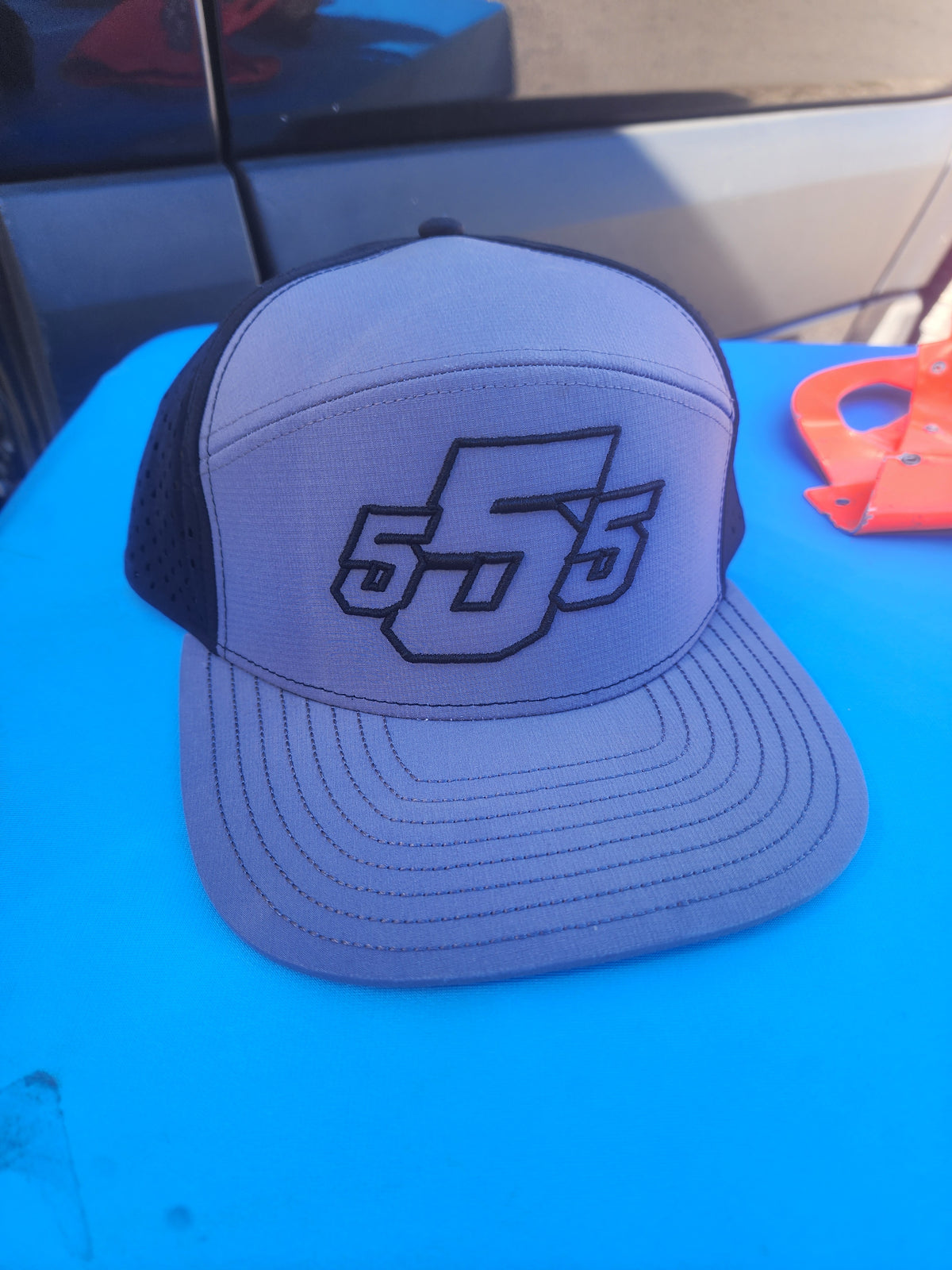 Gray/black Embroidered Snapback 555